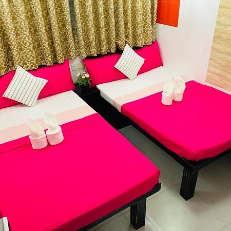 Отель Delta Lounge Гонконг Экстерьер фото