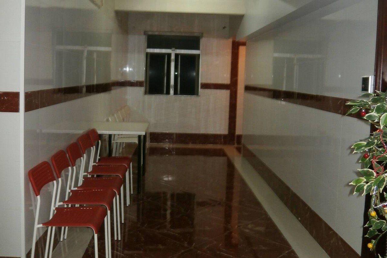 Отель Delta Lounge Гонконг Экстерьер фото